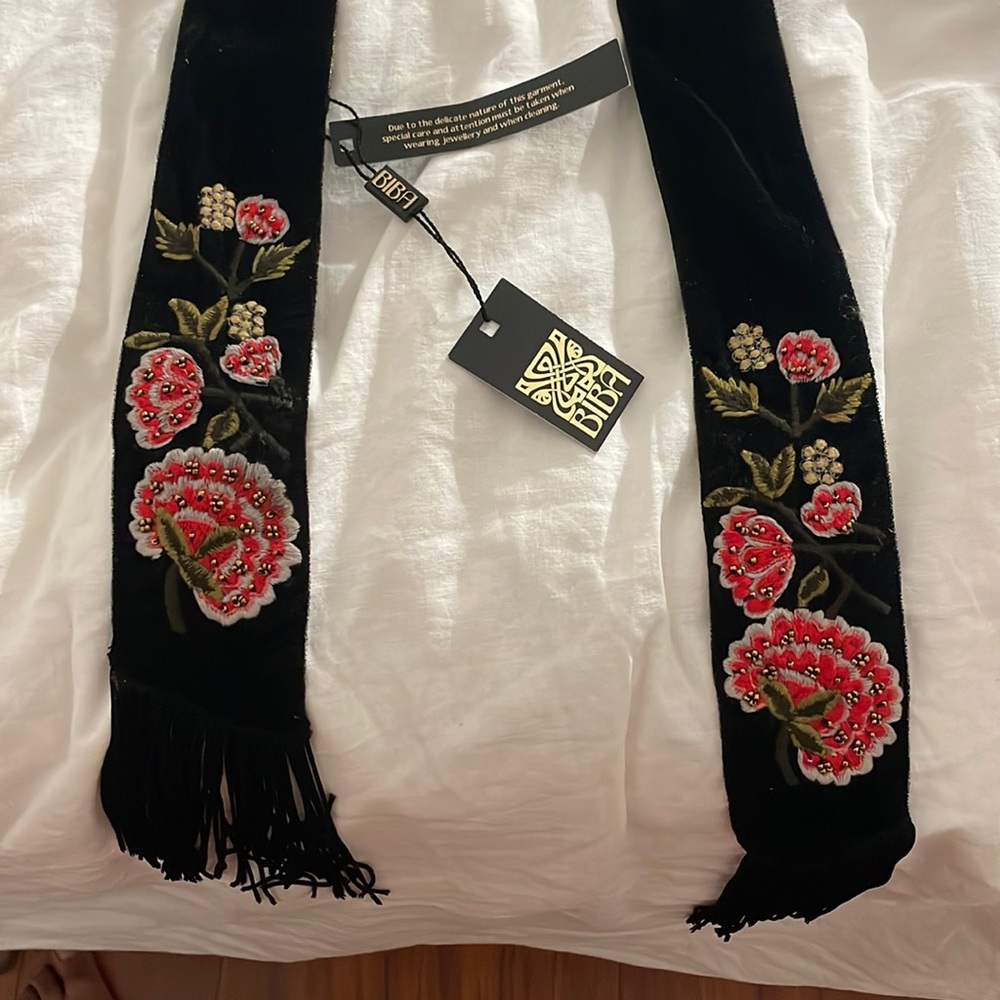 BIBA BLACK SCARH WITH FLORAL DETAILS